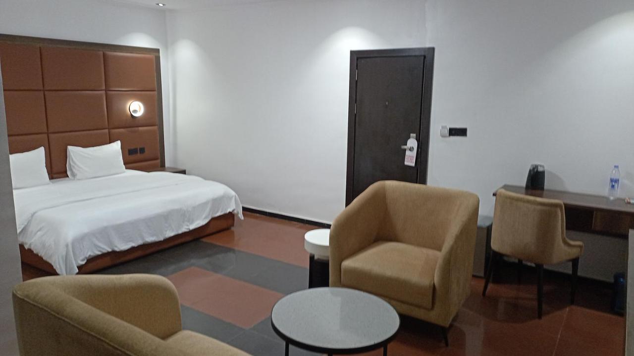 Hotel 35 Embassy Lagos Buitenkant foto