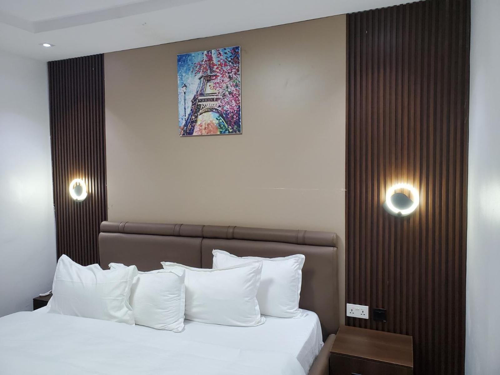 Hotel 35 Embassy Lagos Buitenkant foto